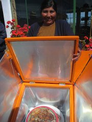 Four solaire dans un centre d'accueil pour femmes, Bolivie